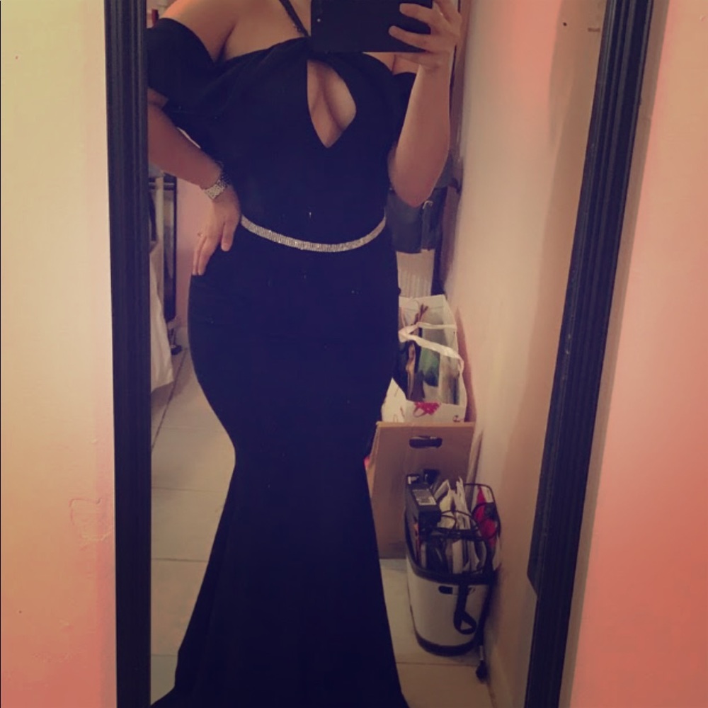 Stunning black maxi dress